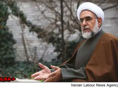 برای افراطیون هیچ مکانی حرمت ندارد/ تریبون‌های مذهبی را با میتینگ‌ سیاسی اشتباه گرفته‌اند