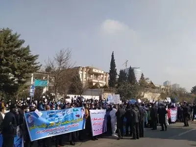 اعتراض به مسکوت ماندن تبدیل وضعیت استخدامی مدافعان سلامت