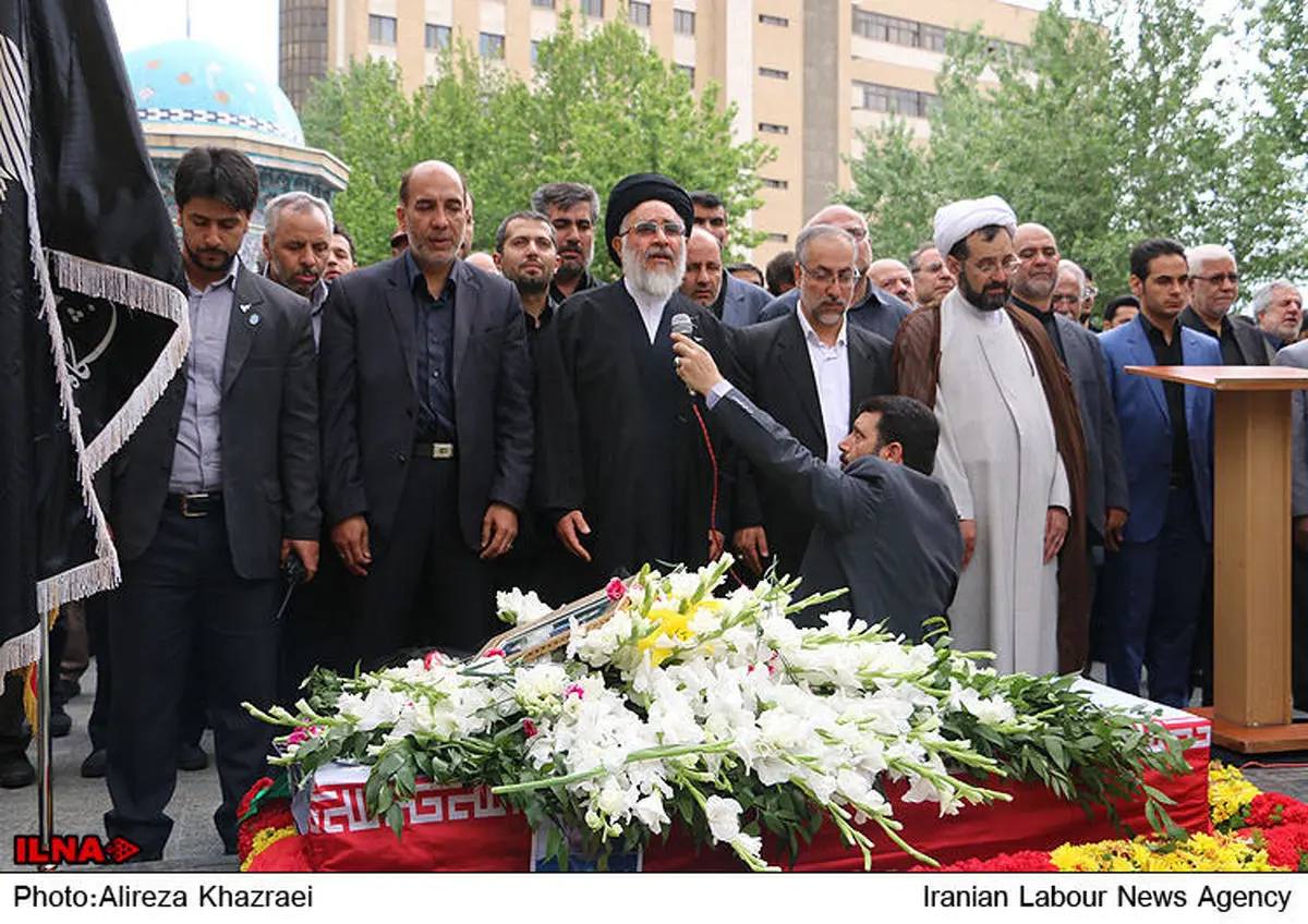 مراسم ختم صادق آیینهوند برگزار شد