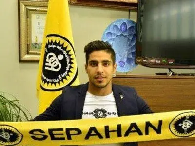 خرید مهم سپاهان؛ طلسم سمت راست شکسته می‌شود