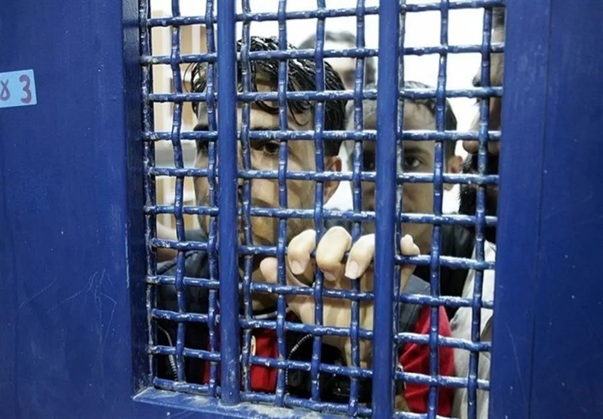  Over 70 Palestinian Inmates to Stage Hunger Strike