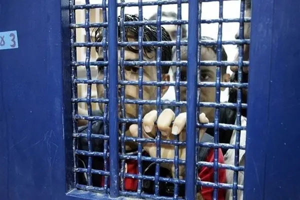  Over 70 Palestinian Inmates to Stage Hunger Strike