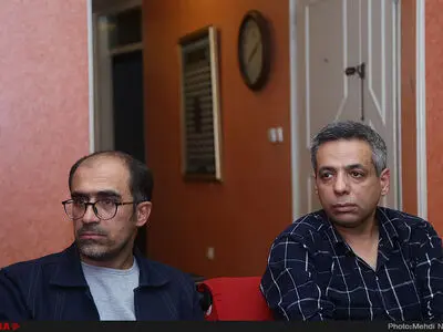 دخترانی  که به قیمت زیبایی خود  زندگی می‌کنند 