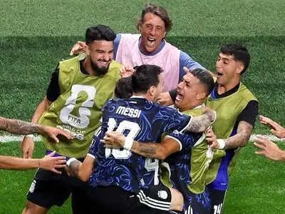 Argentina Stuns England Late to Reach World Cup Final