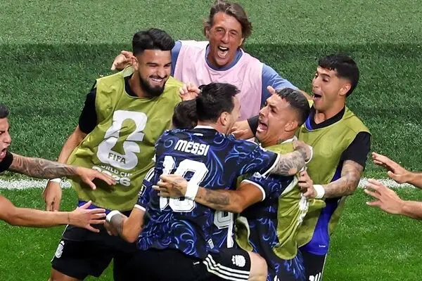 Argentina Stuns England Late to Reach World Cup Final