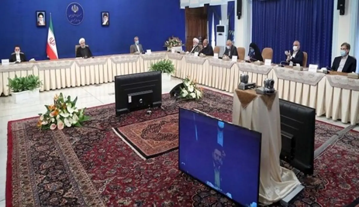 روحانی: لولا دعم القائد ما کنا نتمکن من تحقیق النجاح الحالی بمکافحة کورونا