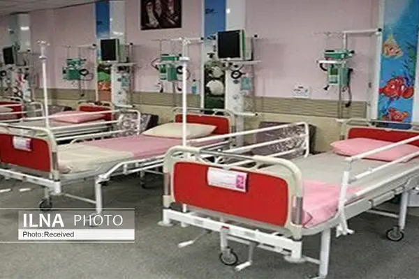 افزایش تعدیل پرستاران در بیمارستان‌های خصوصی مشهد/  یک پرستار: خالی شدن تخت های بیمارستان گناه ما نیست، وضعیت بحرانی است 