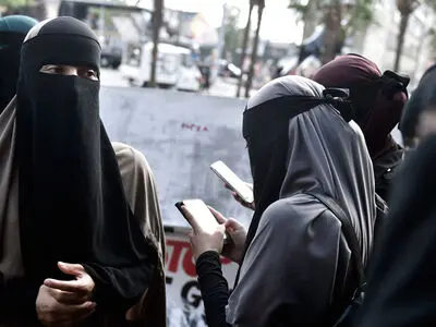 جریمه یک زن به دلیل استفاده از «برقع» در دانمارک