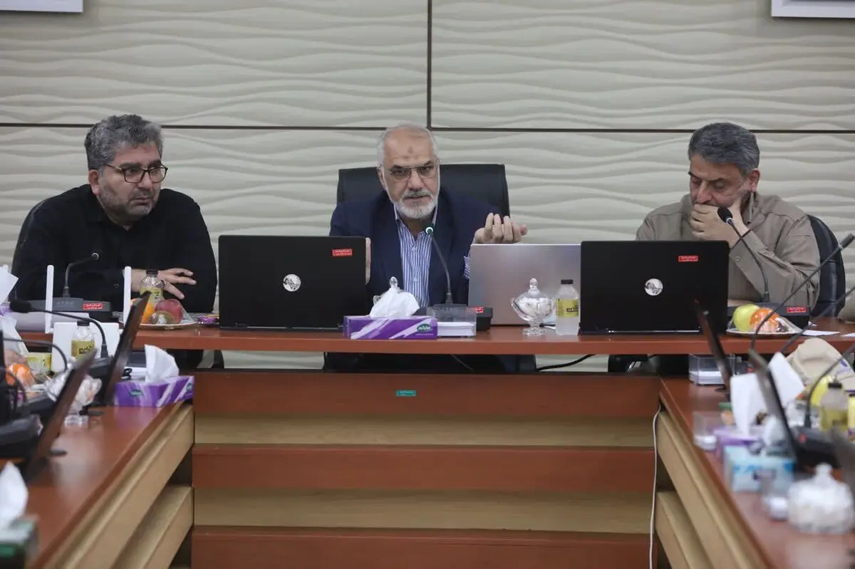 لزوم تلاش بیشتر جهت دفع آب‌های معابر اهواز/قصور هیچ دستگاهی پذیرفتنی نیست