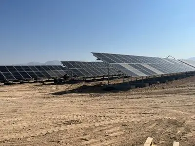 دومین نیروگاه خورشیدی ۶۰۰ کیلوواتی آبفا فارس در مراحل پایانی اجراست
