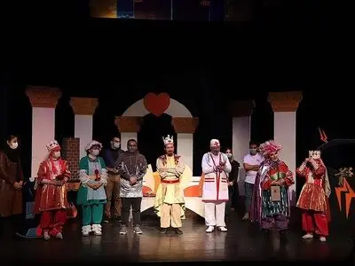 ویری ویری در سرزمین سلامت در تالار هنر