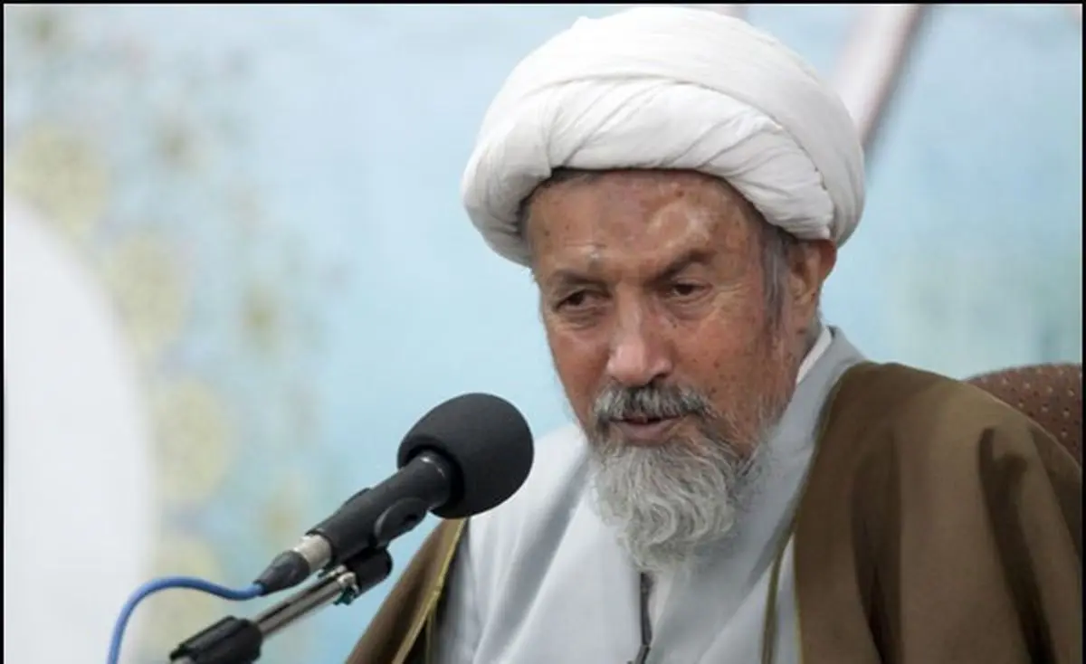 هتک حرمت مسئولان درست نیست
