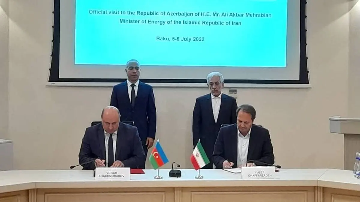 ایران وجمهوریة آذربیجان توقعان بروتوکولا للاسراع فی بناء سدی خداآفرین وقیز قلعة سی