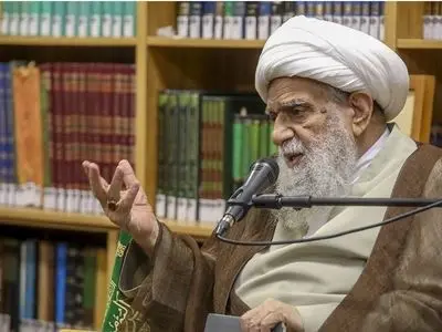 مبلّغ پیام خدا را با عمل، اخلاق و اخلاص به مردم منتقل می‌کند