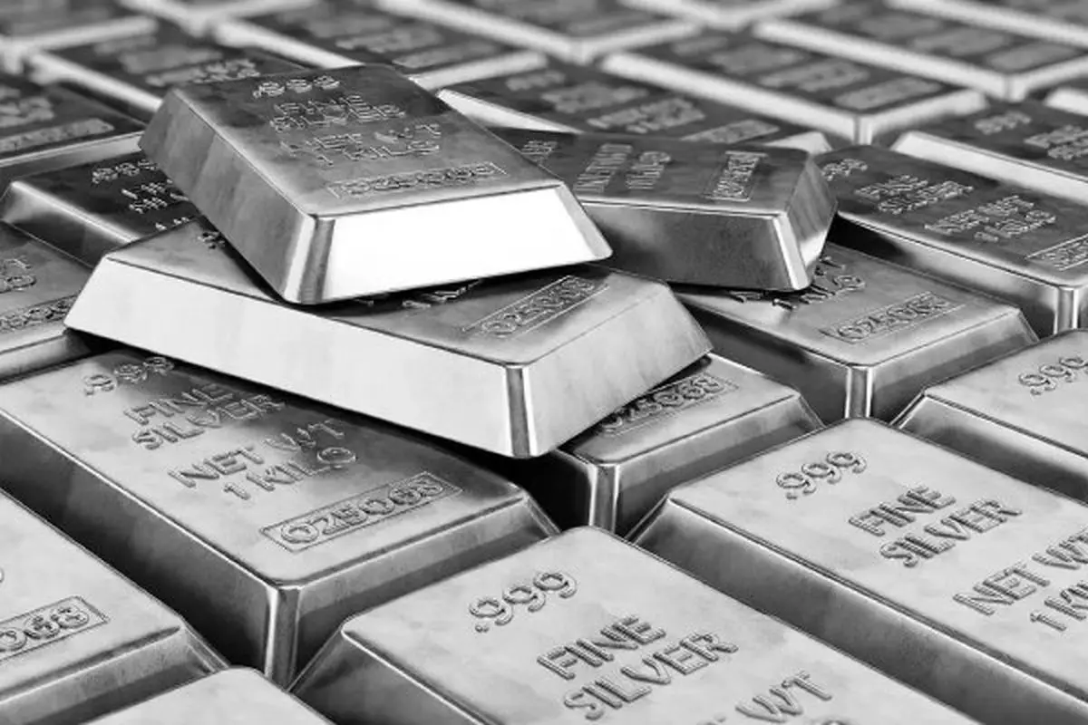 قاچاقچیان در سلماس نقره داغ شدند/کشف ۲۶کیلوگرم نقره از خودروی سمند