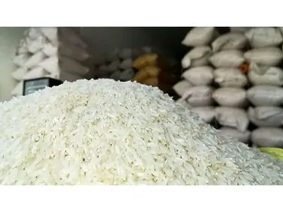 توزیع ۷۶ تن برنج وارداتی تنظیم بازاری در ساری