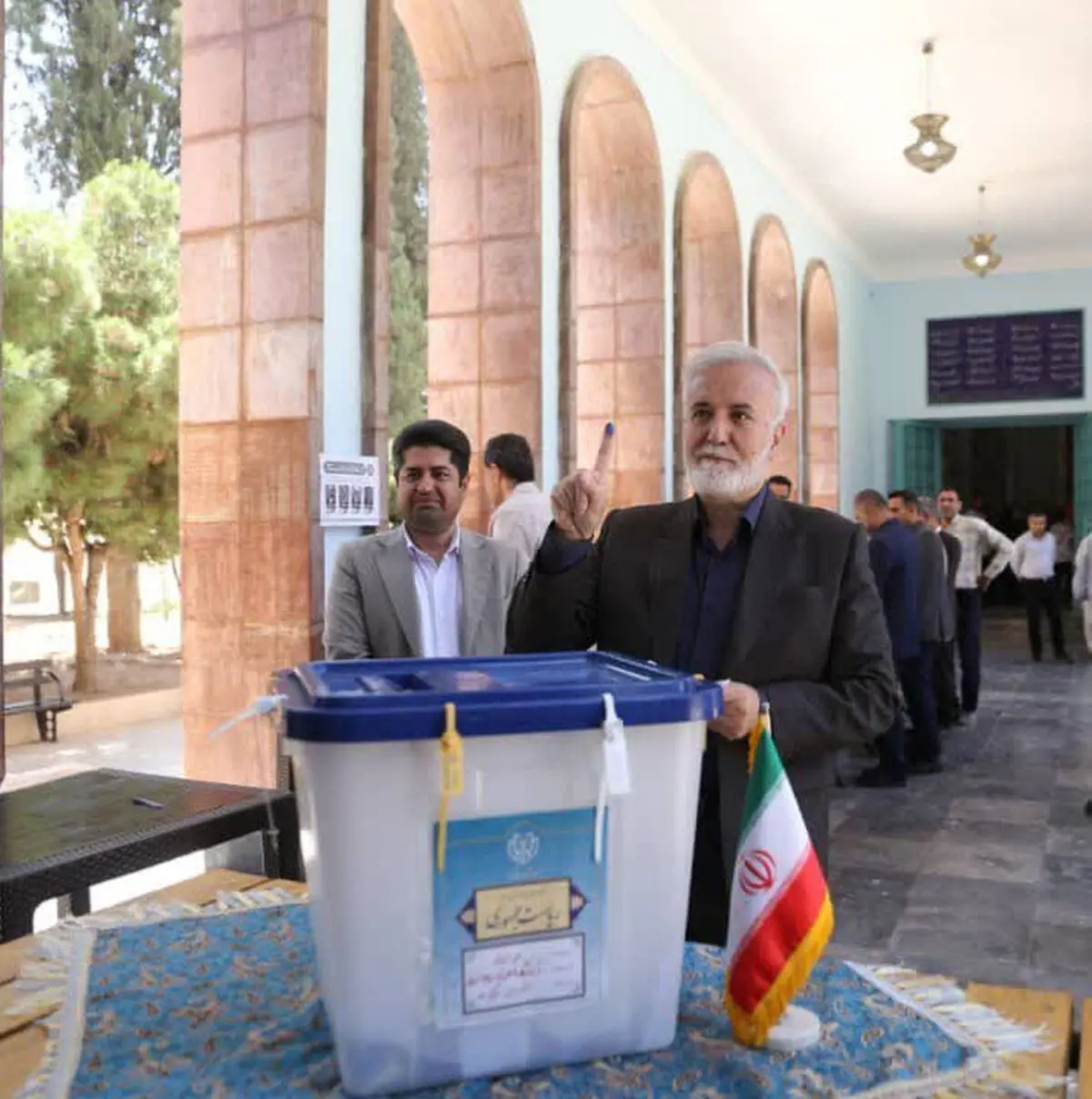 امروز با حضور حماسی برگ زرین دیگری در انقلاب اسلامی ثبت می‌کنیم
