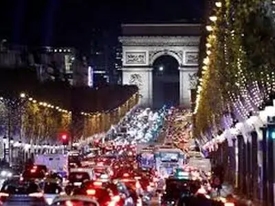 داعش مسئولیت حمله شانزه لیزه را بر عهده گرفت