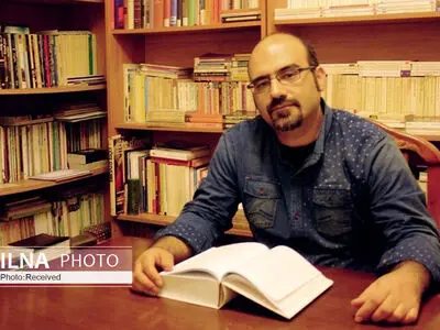 انسانِ مدرن مغرور و خودآگاه است و انسانِ پست‌مدرن غوطه‌ور در گیجی و بی‌عملی/ اگلوف بیشتر شبیه بکت است تا کافکا!
