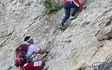 امدادگران چهارمحال و بختیاری به حادثه دیدگان کوهستان تنگ درگپ در شهرستان کیار امداد رسانی کردند