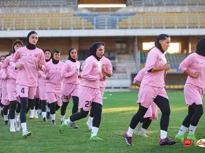 تمرین پرنشاط بانوان پرسپولیس در روز سوم