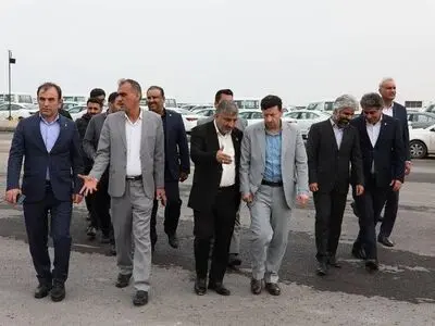 مهلت یک هفته‌ای رئیس کل دادگستری استان بوشهر برای ترخیص ۶۲۶ دستگاه خودروی وارداتی