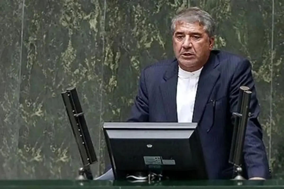 درآمدهای مردم ریالی اما هزینه‌ها دلاری است