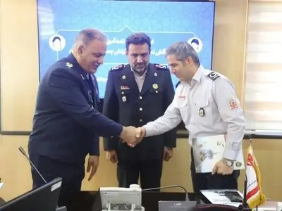 تفاهم‌نامه بزرگ آموزشی بین سازمان آتش نشانی تهران و ارتش امضاء شد