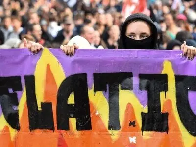 دولت‌ها چگونه از کارگران در برابر تورم حفاظت می‌کنند؟ 