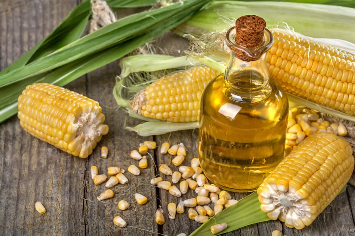 ۴ خاصیت شگفت‌انگیز ذرت برای رشد و سلامتی پوست و مو