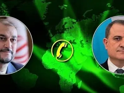 إیران وأذربیجان تؤکدان على دور الآلیات الإقلیمیة في إرساء السلام