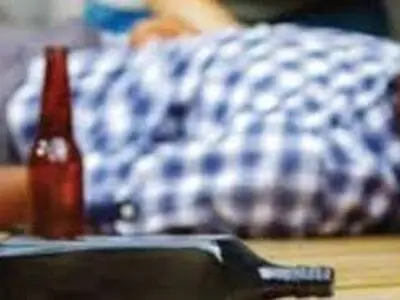 افزایش جان باختگان مشروبات الکلی در استان به 9 نفر/ 10 نفر بازداشت شدند
