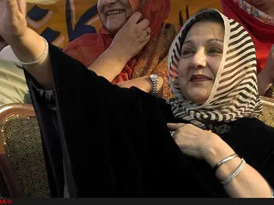 تکیه همسر «نواز شریف» بر کرسی وی در مجلس ملی پاکستان 