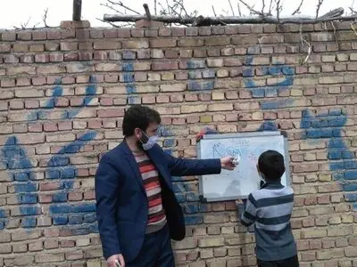 معلمانِ برون سپار به راحتی کنار گذاشته می‌‎شوند! / مجبوریم با حقوق و بیمه‌ی ناچیز کار کنیم