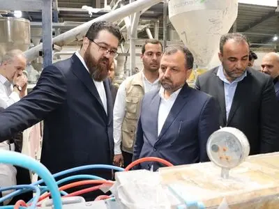 پیگیری طرح‌های توسعه هافمن در دیدار با وزیر امور اقتصادی و دارایی