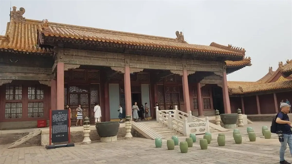 افتتاح نمایشگاه «دنیای لونگ چوانگ» در کاخ‌موزه پکن با آثاری از ایران