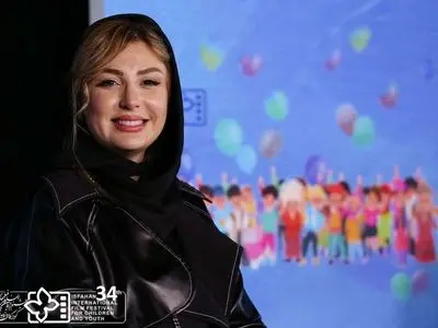 نیوشا ضیغمی قربانی سرقت بانکی شد؛ سارق با کارت تقلبی سکه خرید + فیلم