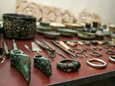 کشف ۱۱ شی مربوط به هزاره قبل از میلاد در لرستان 