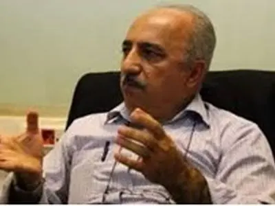 افقه: مگر شرایط از ۷ ماه پیش تغییری کرده که نمایندهها تصمیم به استیضاح دارند؟