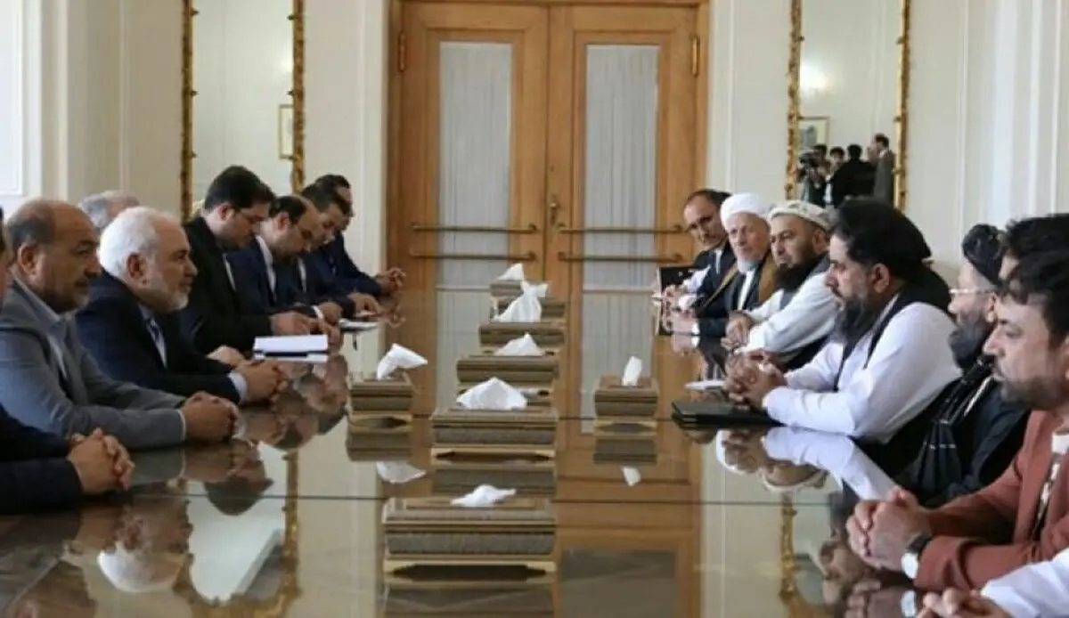 رئیس مجلس الشیوخ الافغانی یبحث مع ظریف توطید العلاقات مع ایران