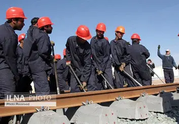 چرا کارگران راه‌آهن حداقل حقوق را دریافت می‌کنند؟ 