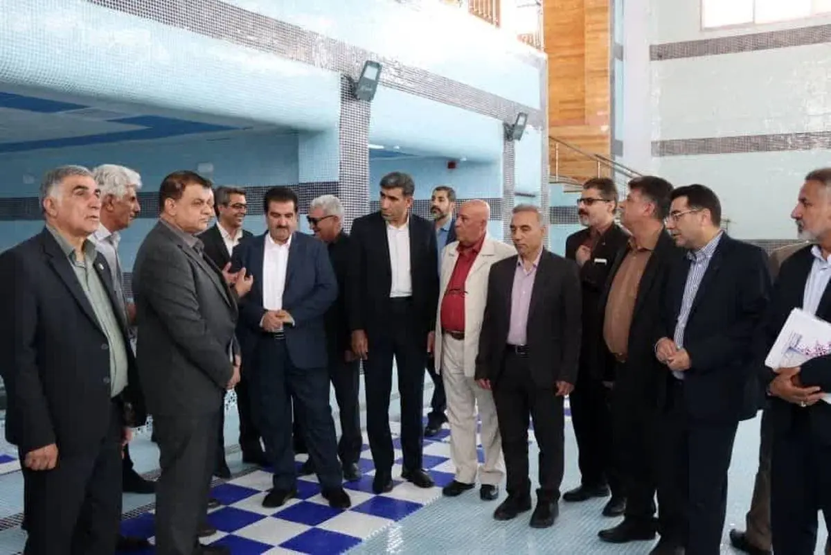 استخر سرپوشیده مجموعه فرهنگی ورزشی کارگران صدرا افتتاح شد