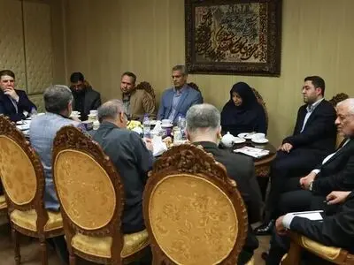 حضور جدی احزاب سیاسی برای هم افزایی و هم گرایی بر اساس رویکرد وفاق ملی