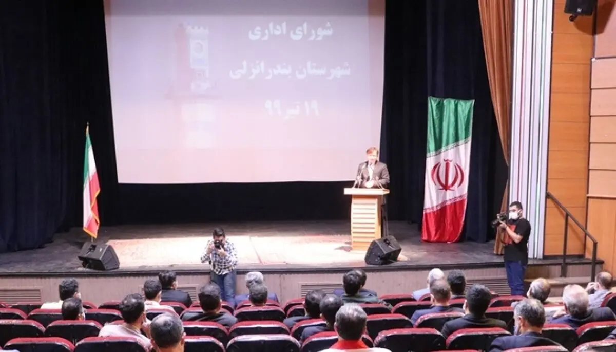 توسعه اشتغال، تقویت صادرات و تحول اقتصادی، محور فعالیت‌های مدیران باشد 