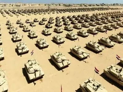 إسرائيل ترصد تحركات وتعزيزات عسكرية مصرية غير عادية في سيناء وتدعو واشنطن للضغط على القاهرة