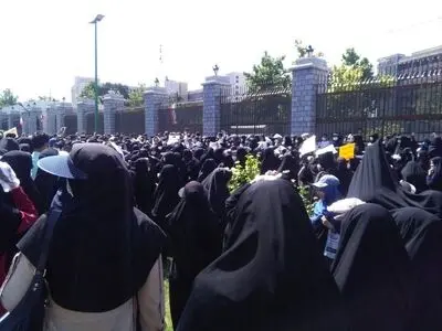 تجمع آموزش‌دهندگان نهضت سوادآموزی مقابل مجلس/ خواهان لغو آزمون جذب هستیم 