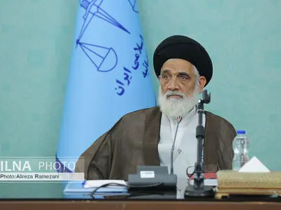 عفو محکومان و متهمان باعث تألیف قلوب می‌شود