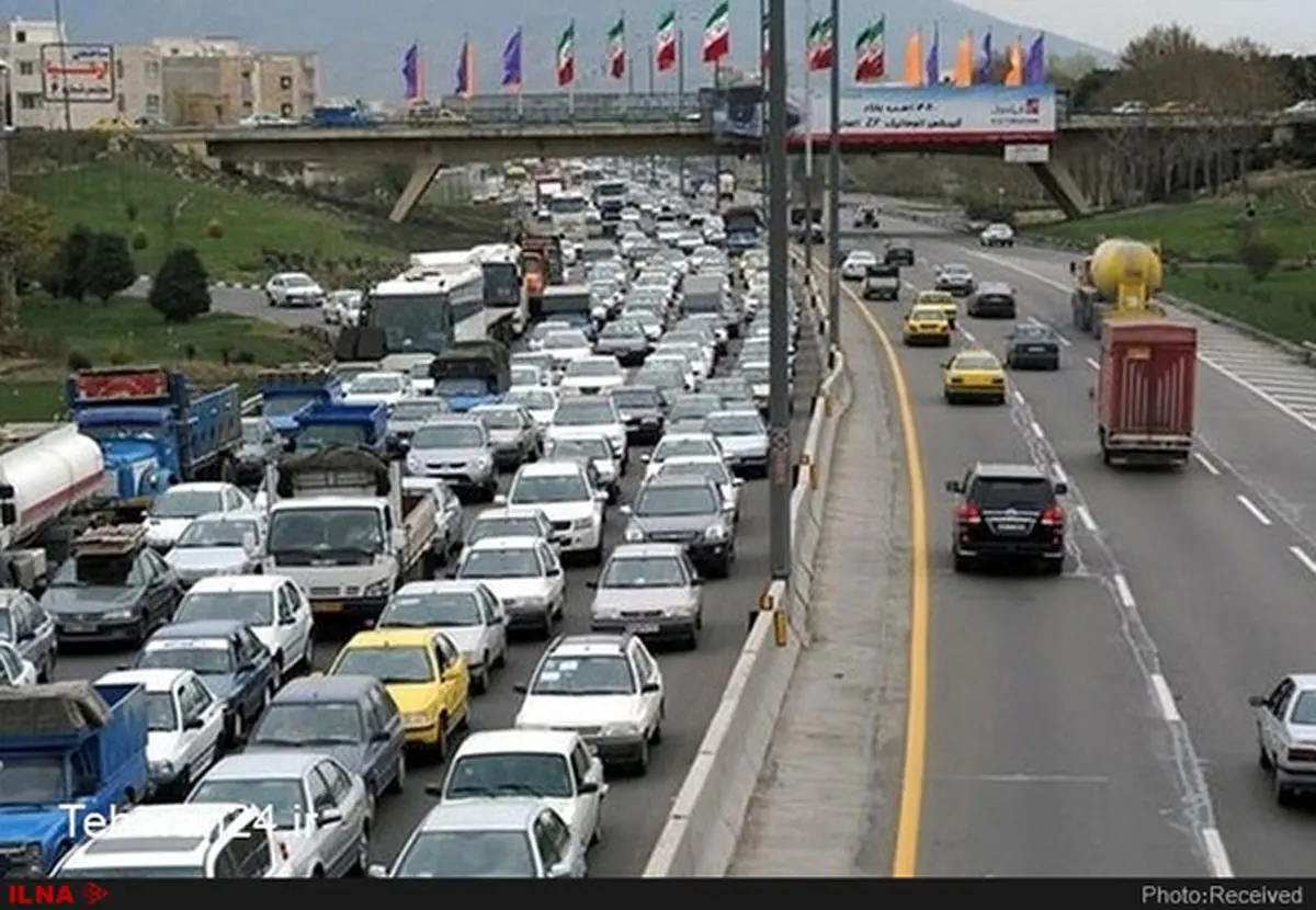 یخ زدگی و تردد با زنجیر چرخ در جاده‌های گلستان/ ترافیک نیمه‌سنگین در آزادراه کرج به تهران