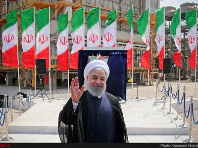 مراسم افتتاح طرحهای بزرگ پتروشیمی مرجان ، دماوند و پردیس