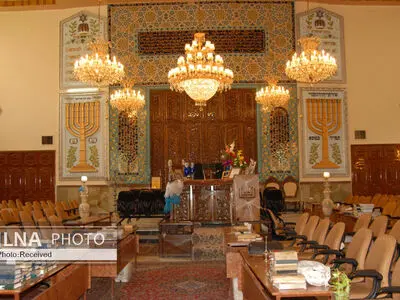 واکنش چند جوان آمریکایی‌ به یک زوج اسرائیلی در حال خروج از کنیسه/ فیلم 